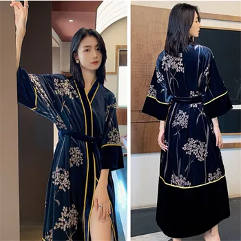 Lille Tikandid Sleepwear Velvet Nightgowns Naiste Kimono Hommikumantel Kleit Rinnamikrofon Liiga Hommikumantlid Sügisel Uus Siserõivad Nightdress